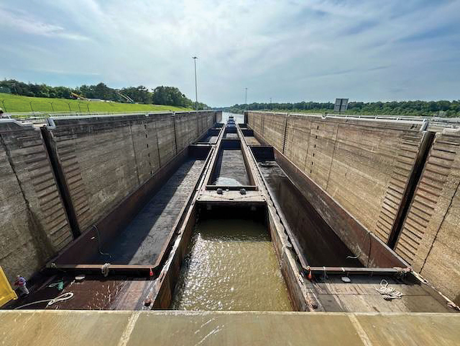 The mv. Thelma Parker II takes the first tow into Demopolis Lock May 16 after the lock reopened following a four-month closure. (Photo courtesy of Mobile Engineer District)