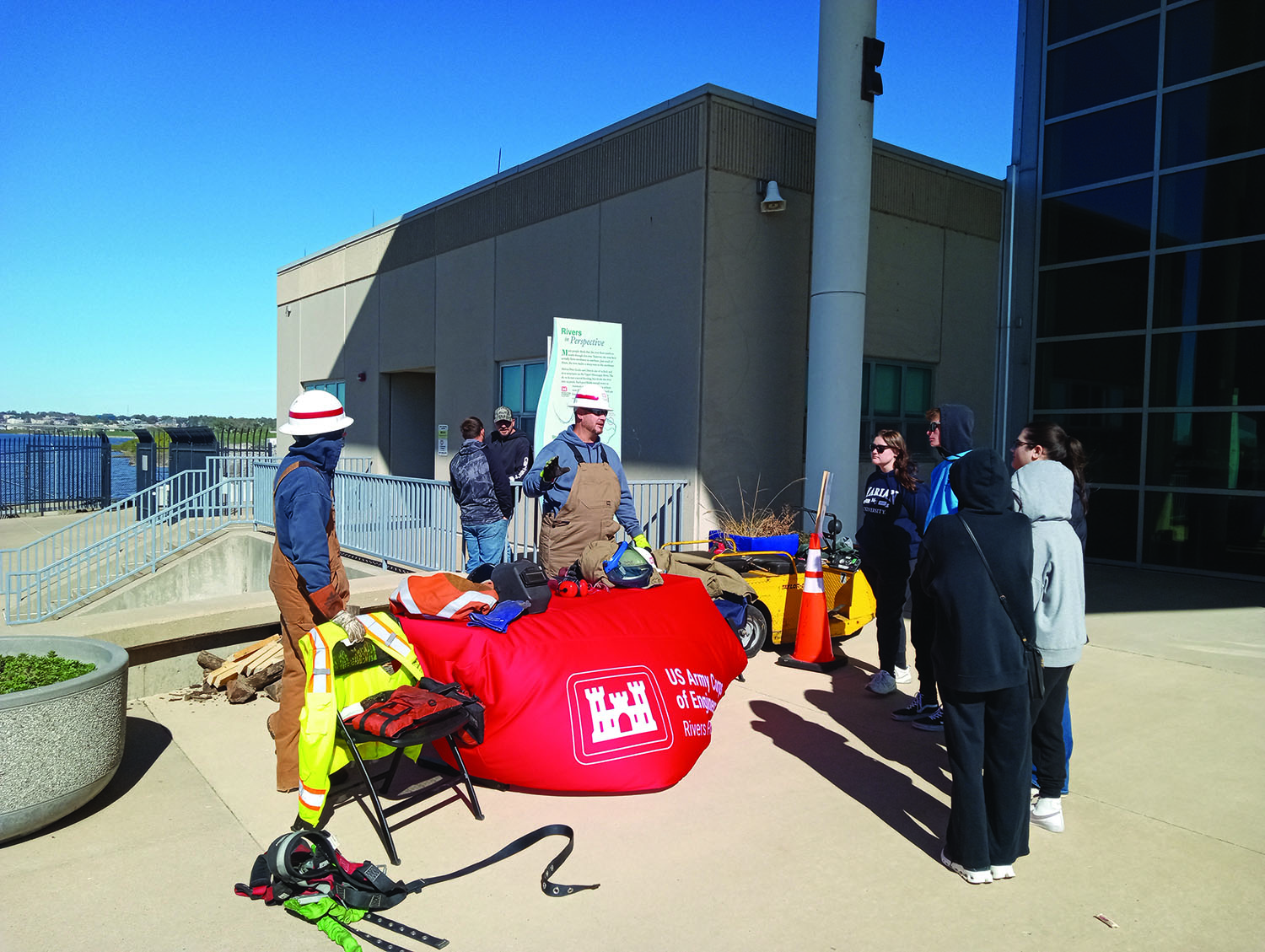 WWTW Hosts Event In Alton, Ill., Honors Supporters