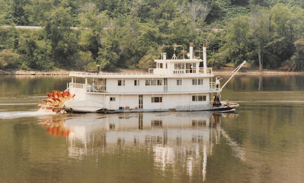 The Dixie at Ohio River Mile 56.5 on June 18, 1987. (Photo from the Capt. Bill Judd collection)