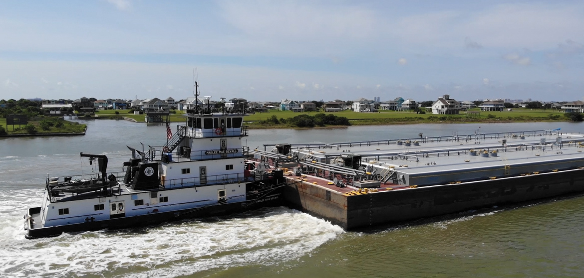 Southern Devall Adds Two 3,000 Hp. Towboats