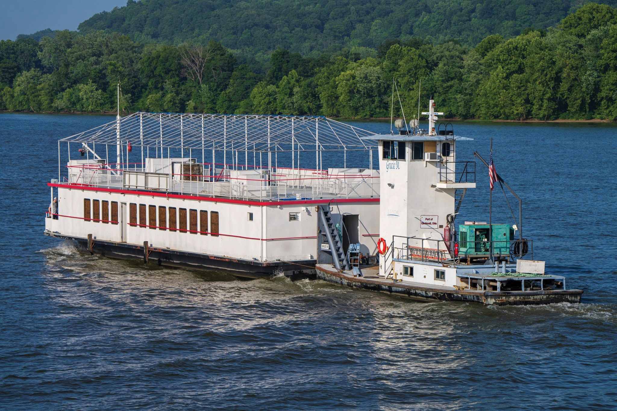 Emma Rose and tow upbound below Marietta, Ohio. Emma Rose and tow upbound below Marietta, Ohio. (Photo by Capt. C.R. Neale)