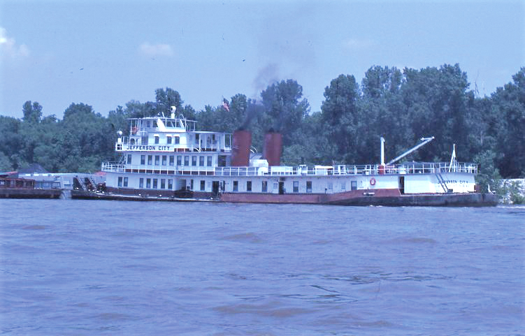 Jefferson City on the Lower Mississippi on June 1, 1985. (Photo by Capt. Mike Herschler)