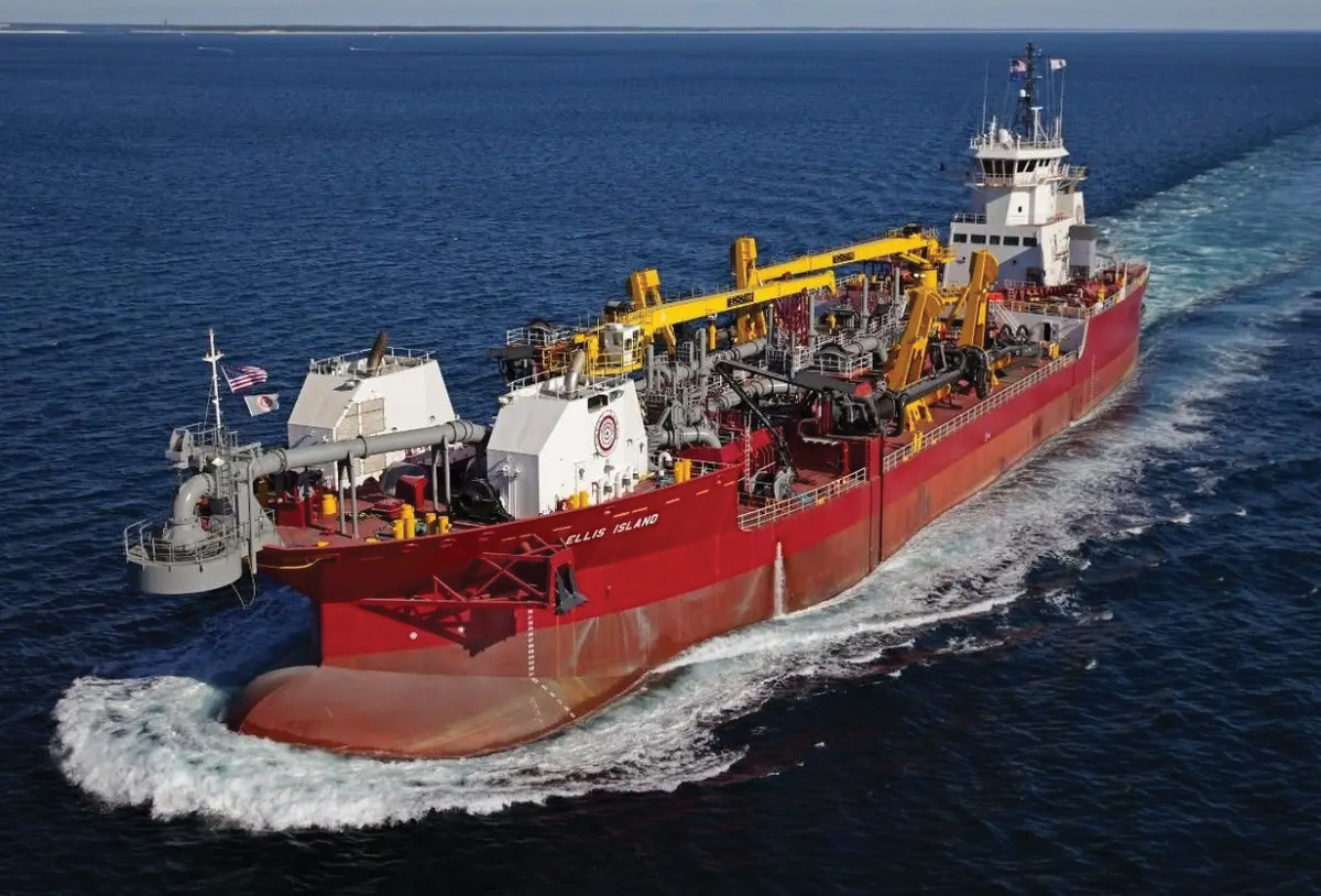 The hopper dredge Ellis Island is shown underway. The vessel is operated by Great Lakes Dredge & Dock Company, which was awarded a $28.46 million U.S. Army Corps of Engineers contract for maintenance dredging at Savannah and Brunswick harbors in Georgia and Wilmington Harbor in North Carolina. (Photo courtesy of GLDD)