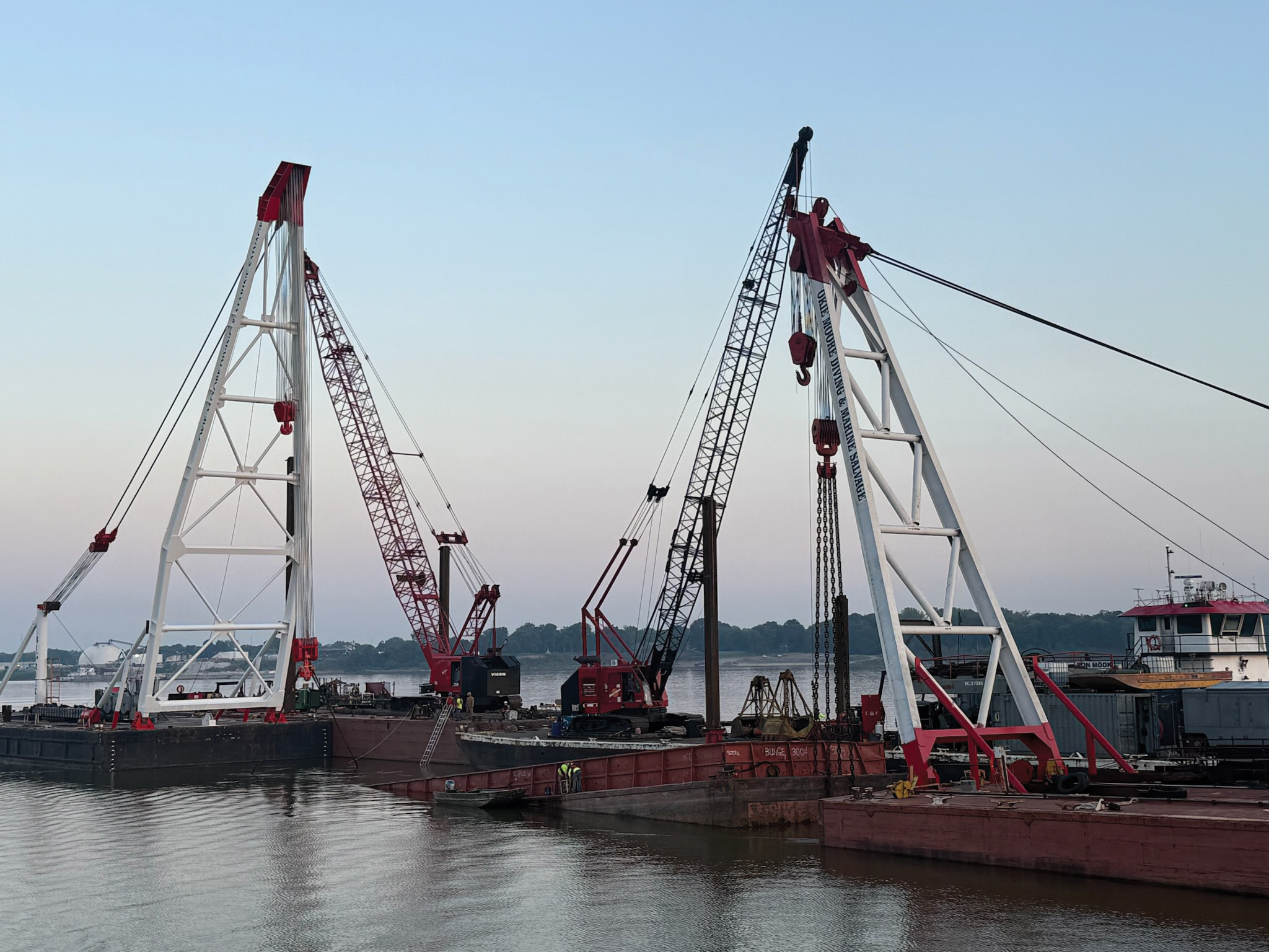 261019_Okie Moore_5 Big Rick joins Okie Moore’s fleet of A-frame cranes for marine construction and salvage work. The additional rig allows the company to take on scheduled construction projects while remaining ready to respond to emergencies and keep navigation channels clear.